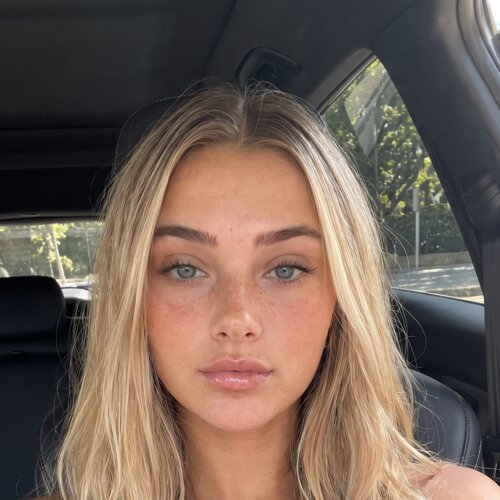 Portrait of Lauren Woods
